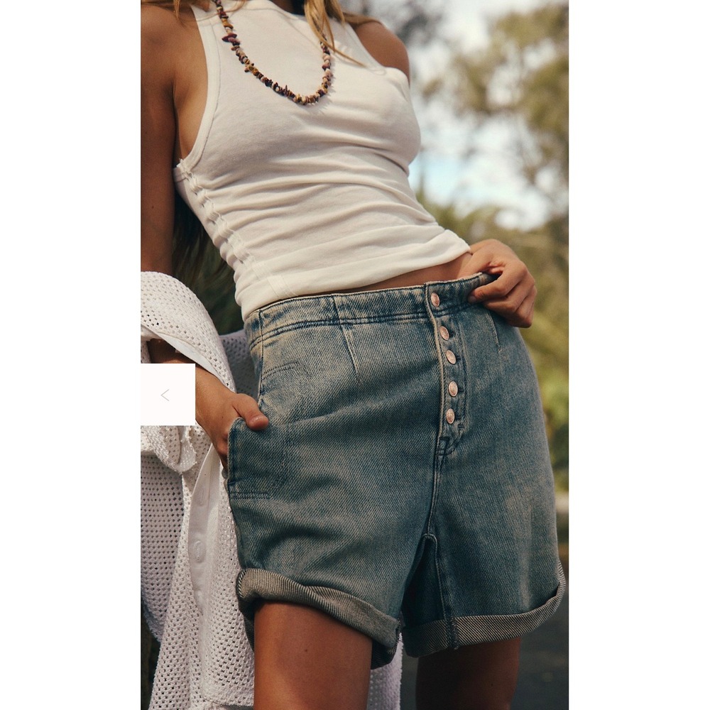 Free People We The Free Osaka‎ Relaxed Shorts size 25 Excellent Condition